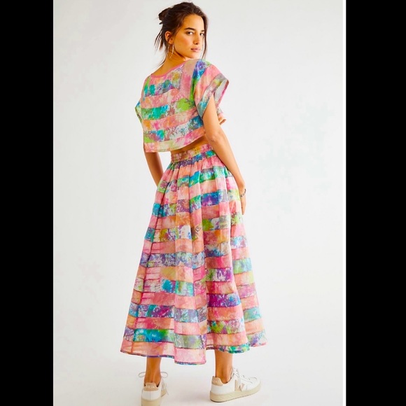 Free People In Bloom Set - Picture 3 of 7